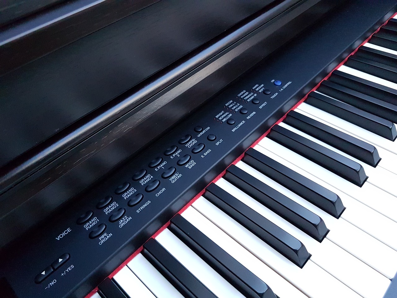 電子ピアノとキーボードのメリット・デメリット